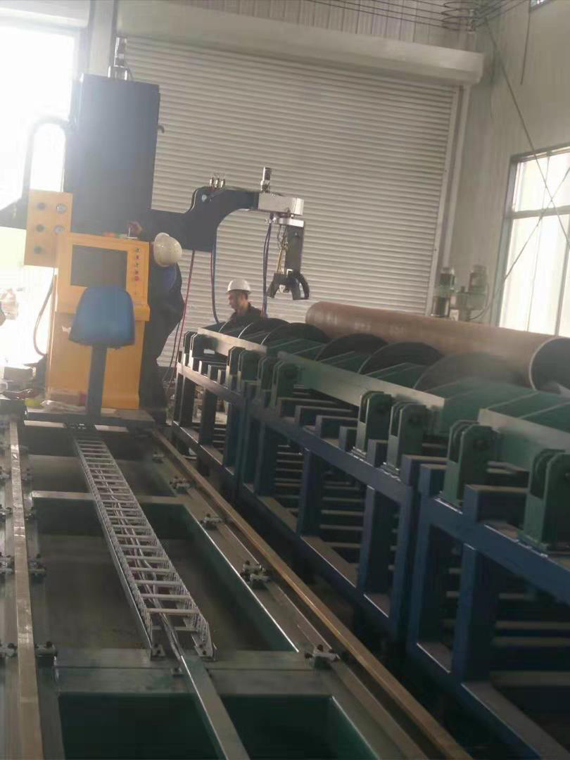 pipe cutting machine