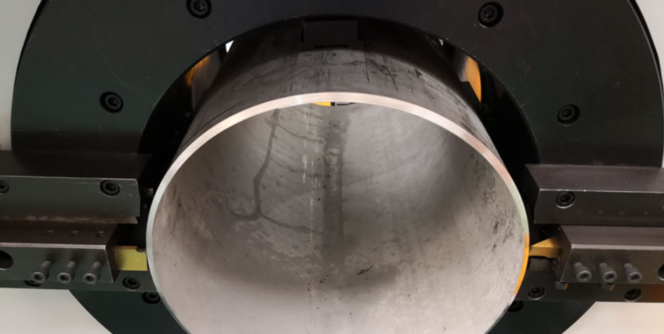 pipe cutting machine