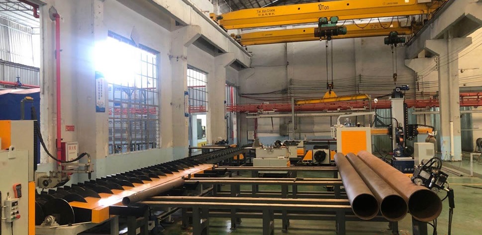 pipe cutting machine