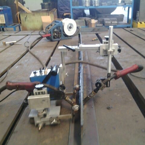 swing type tank fillet welder