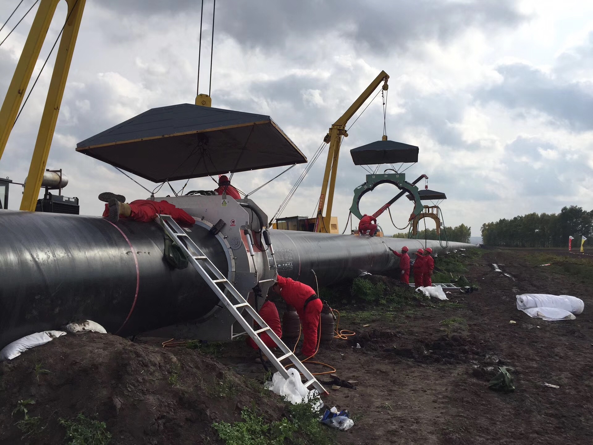 pipeline heating machine